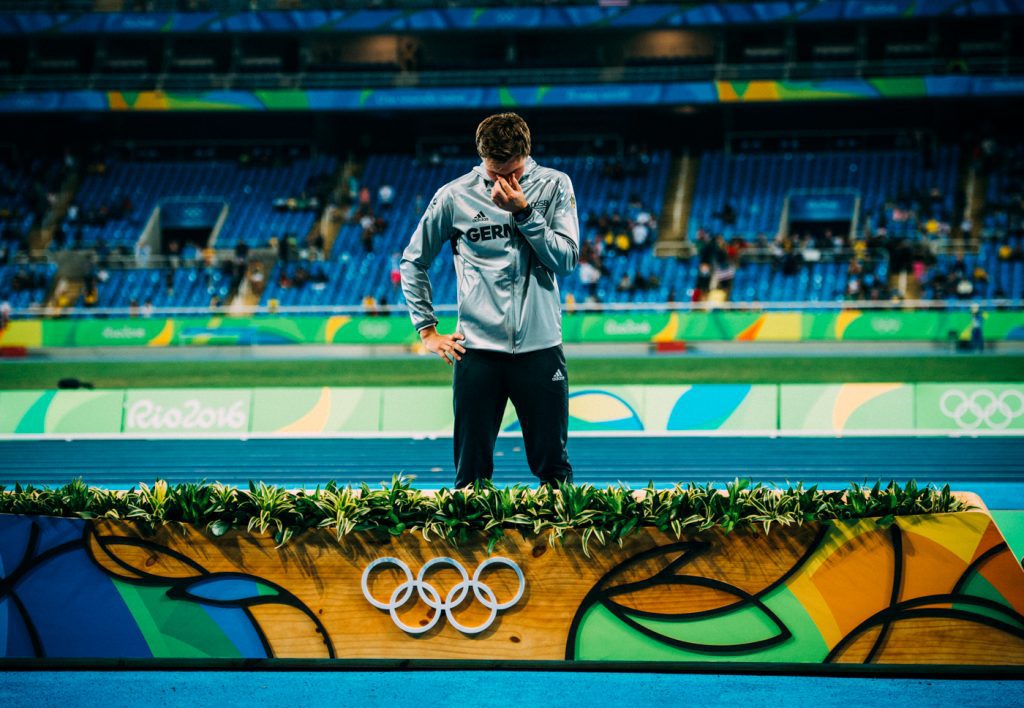 Thomas Röhler Speerwurf Olympiasieger 2016 bei der Siegerehrung - medal ceremony javelin olympic games 2016